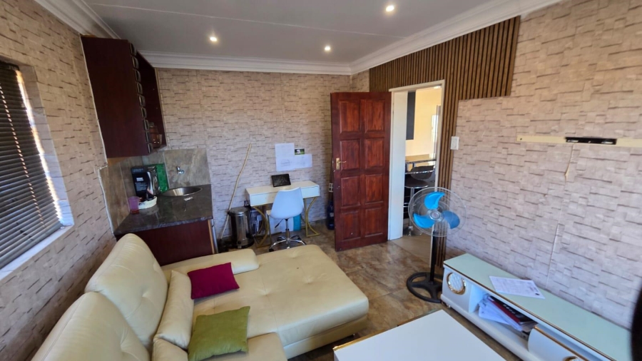 3 Bedroom Property for Sale in Vista Park Free State